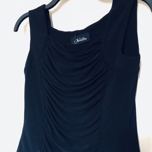 Nueva sleeves black blouse( small)